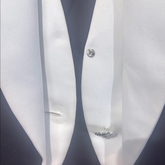 Alex Black and White Blazer - Picture 9 of 13